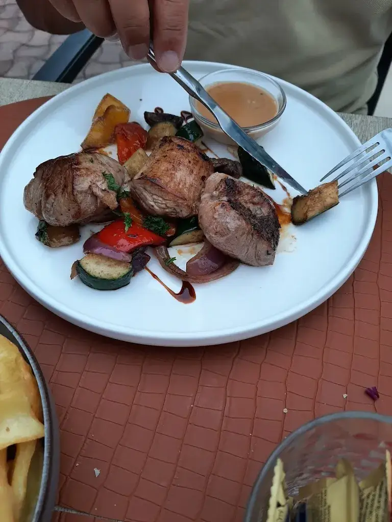 Restaurant Les Genêts d'Or_Bagnols-sur-Cèze_slider_image_3