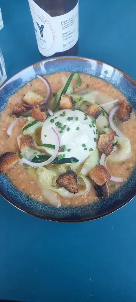 Béa BOUYSSOU_C'est dans la boîte_Bagnols-sur-Cèze_review