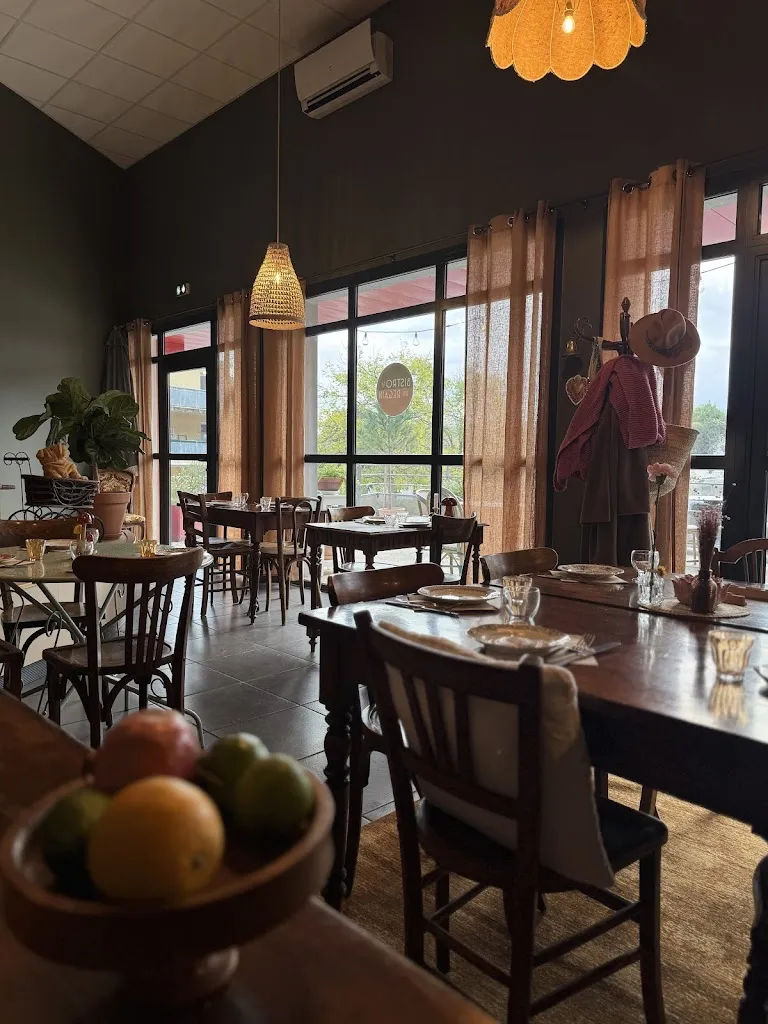 Bistro Du Regain_Teil_slider_image_3