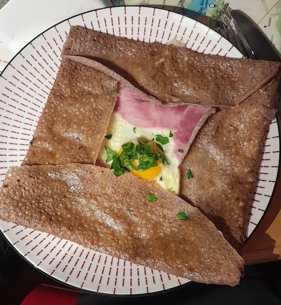 Cendrillon 1977_La Crêperie de la Place_Bagnols-sur-Cèze_review