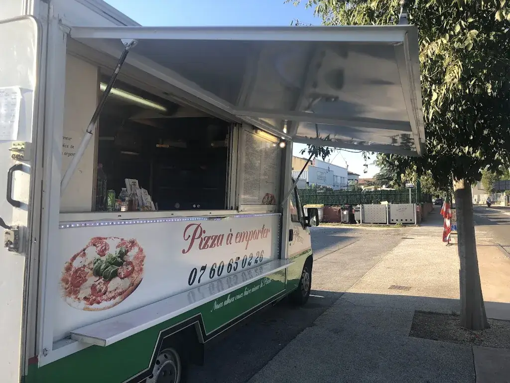 La Tour De Pizz' Bagnols_Bagnols-sur-Cèze_slider_image_3