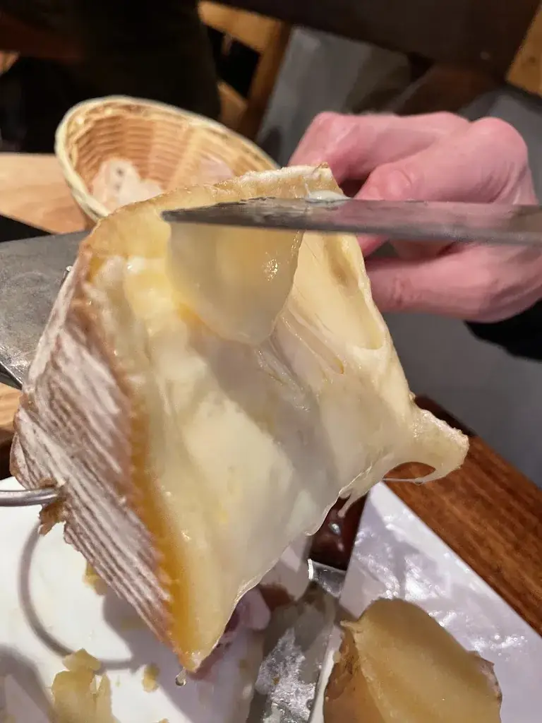 Malcolm Goodall_L'Arbesquens_Bagnères-de-Luchon_review