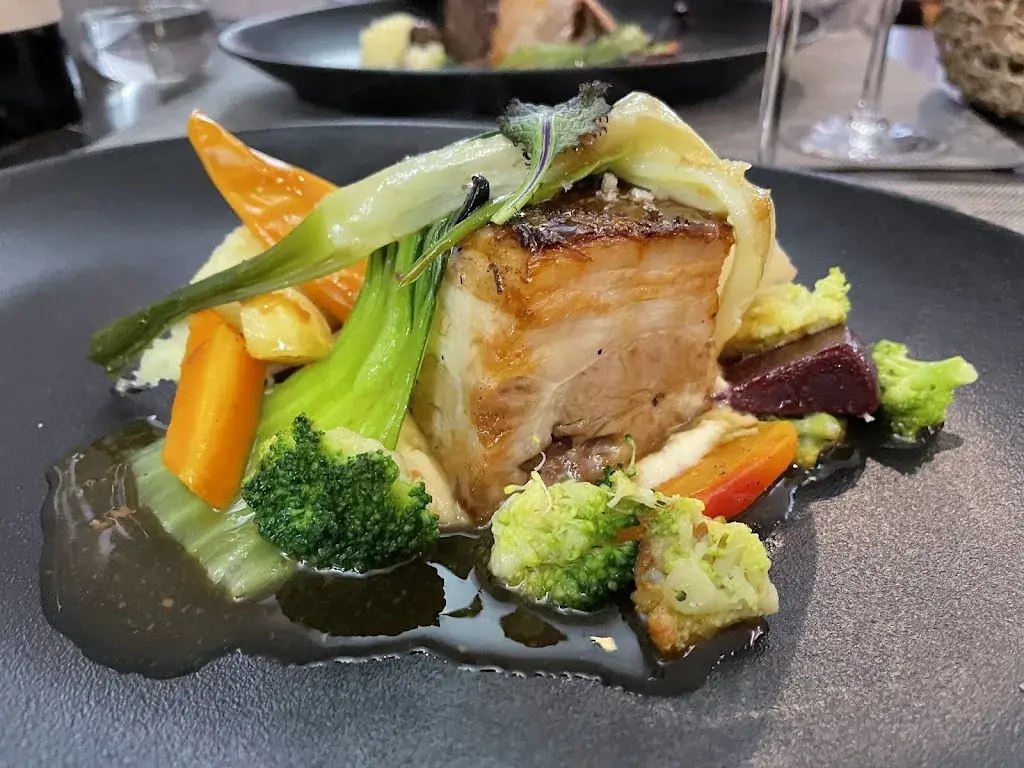 Malcolm Goodall_LE LOVA RESTAURANT_Bagnères-de-Luchon_recensione