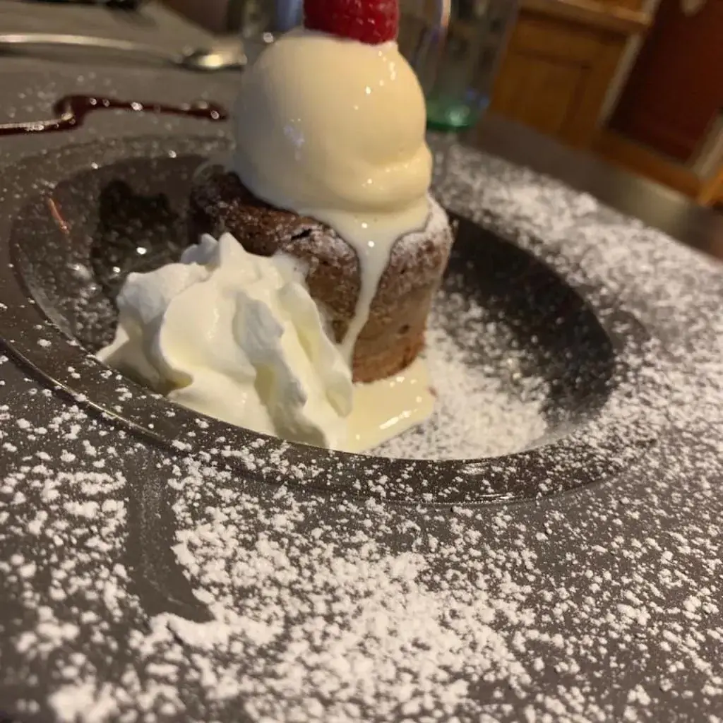 LE LOVA RESTAURANT_Bagnères-de-Luchon_slider_image_2