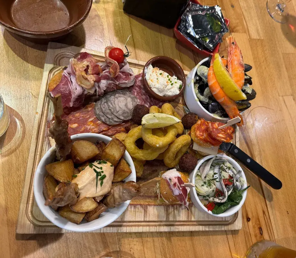 Wilson Yeung_Les Galeries Gourmandes Luchon_Bagnères-de-Luchon_review