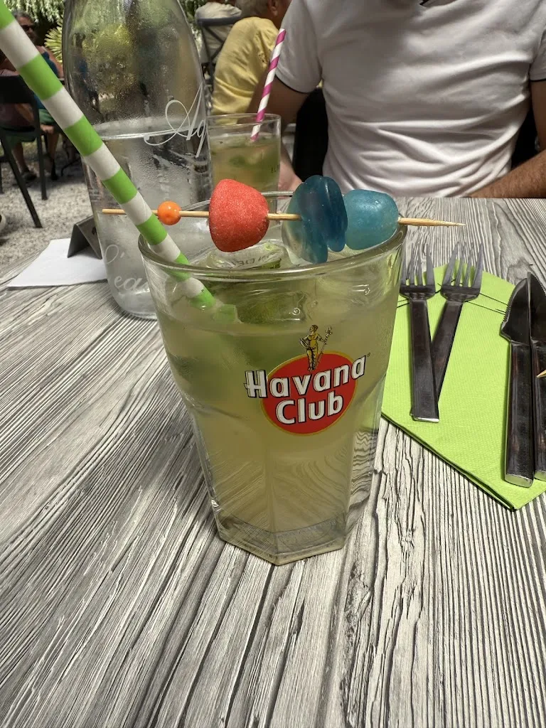 Laura Jung_La Guinguette du Lac de badech_Bagnères-de-Luchon_review