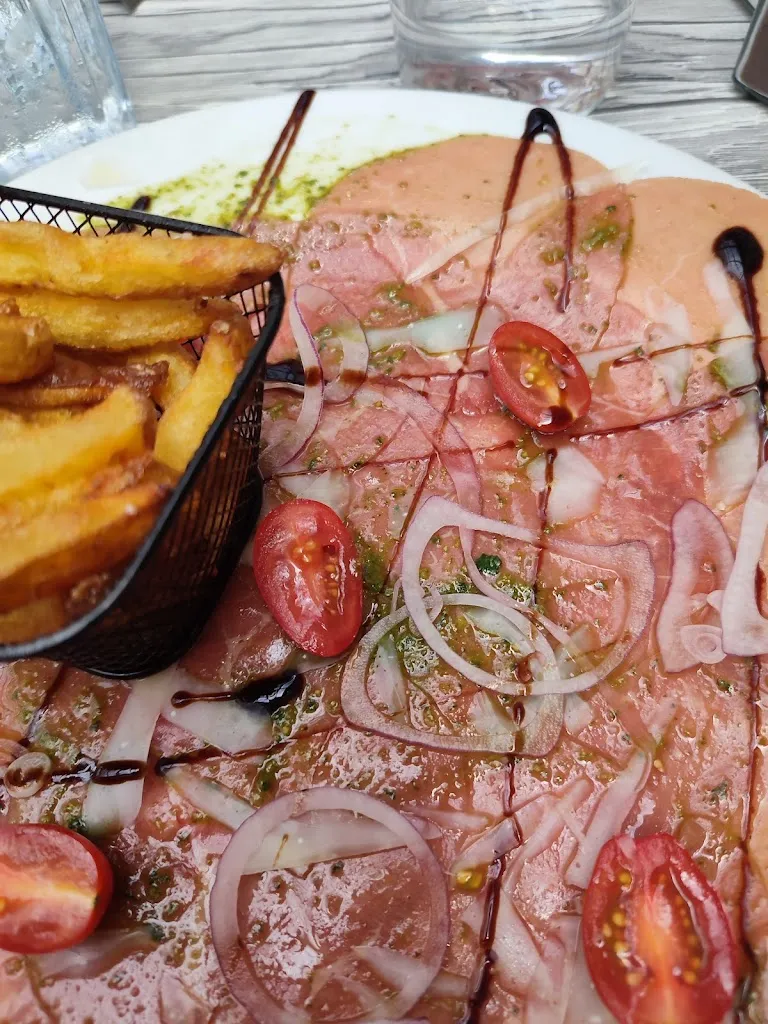 Silvietta Mendoza_La Guinguette du Lac de badech_Bagnères-de-Luchon_review