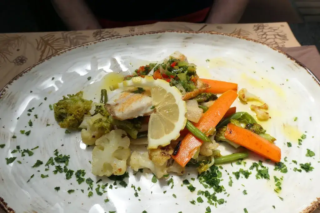 Marie-Christine Le Bourhis_Les Caprices d'Etigny_Bagnères-de-Luchon_review