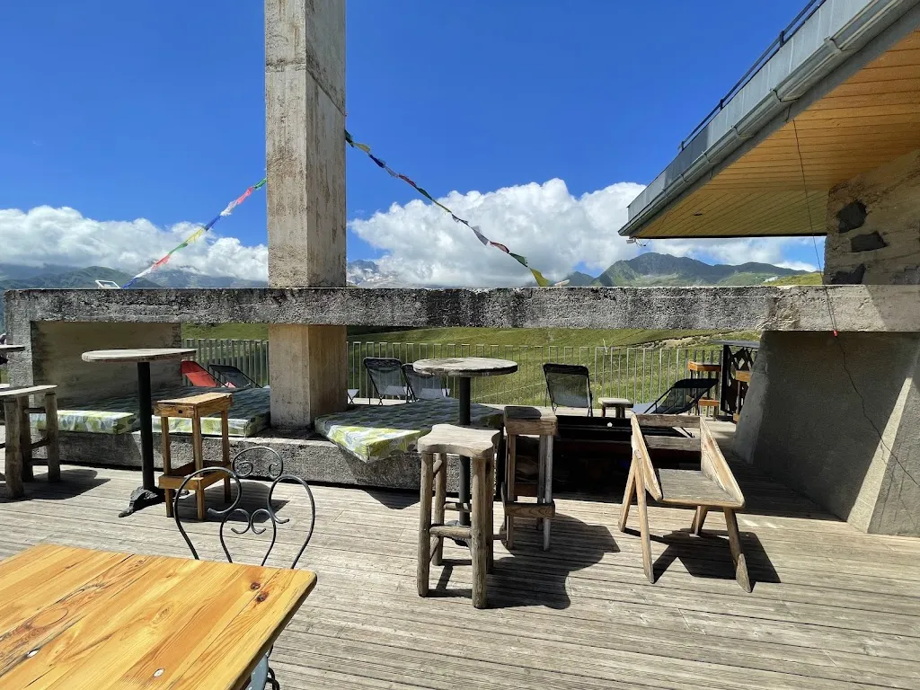 Chapel restaurant in Saint-Aventin