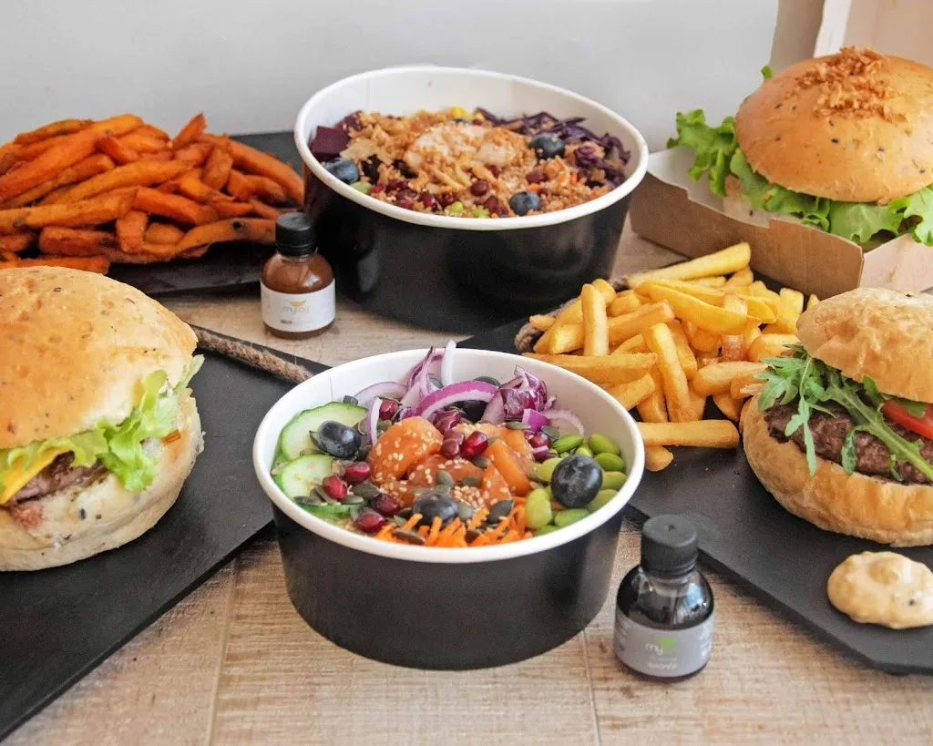 Les Poké Fa_Bagnères-de-Luchon_slider_image_1