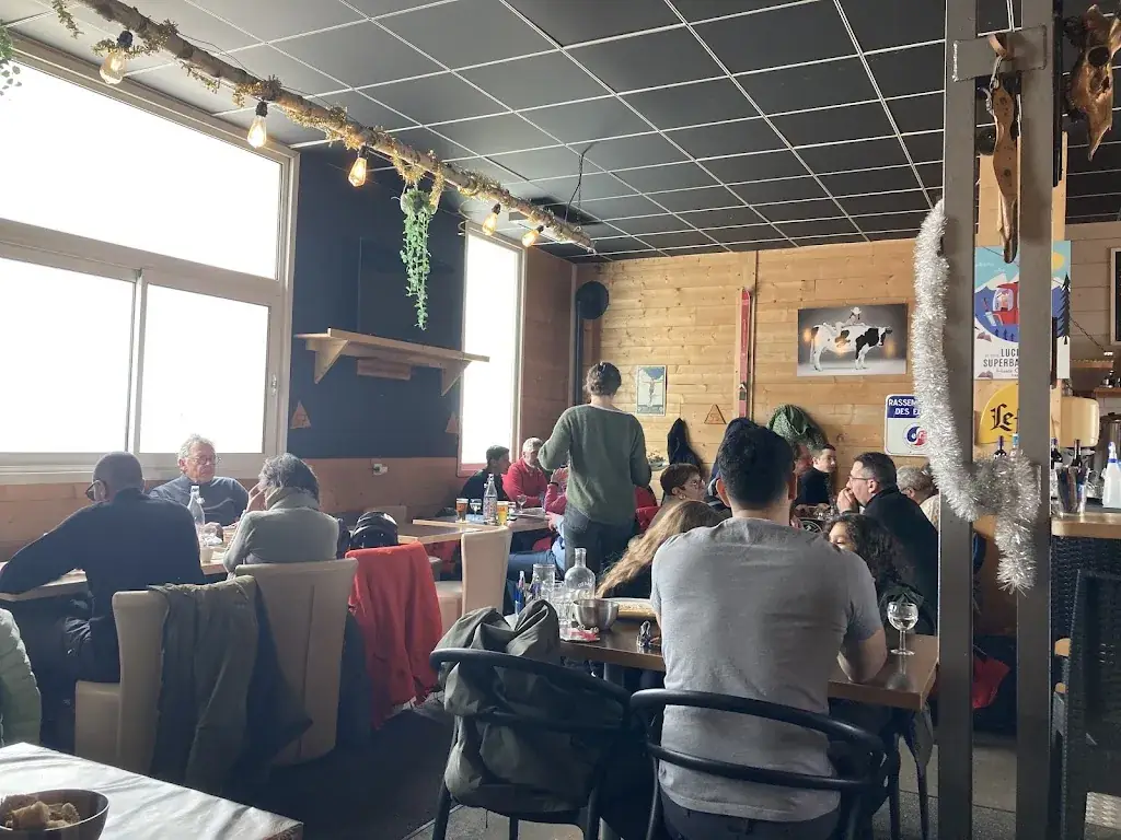 Nicolas LM_La Plète_Saint-Aventin_review