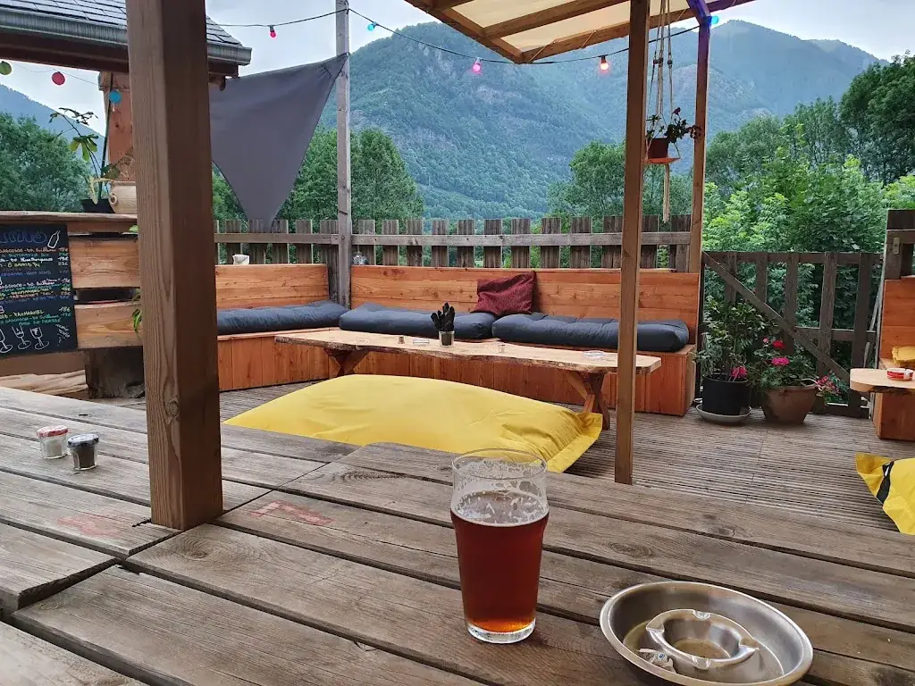 Mark McCormack_Le Café des Quatre Chemins_Montauban-de-Luchon_review