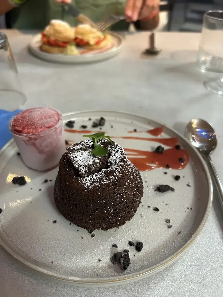 Lindsey Blake_Restaurant le Catalan_Laroque-des-Albères_recensione