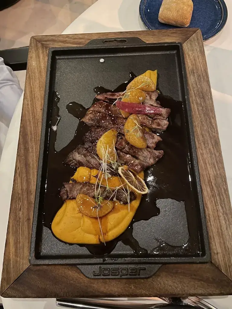 LEILA GH_La Littorine_Banyuls-sur-Mer_review