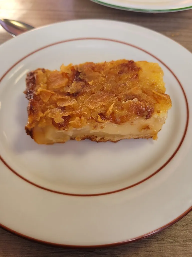 Laurine F._RESTAURANT LA MAISON JAUNE LES ANCIZES_Ancizes-Comps_recensione