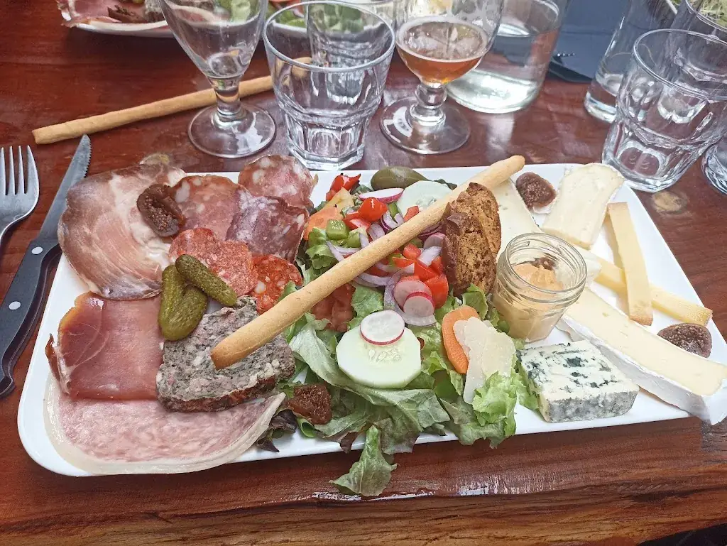 Amandine PINCK KOLB_La Cave D'ernest_Barjac_review