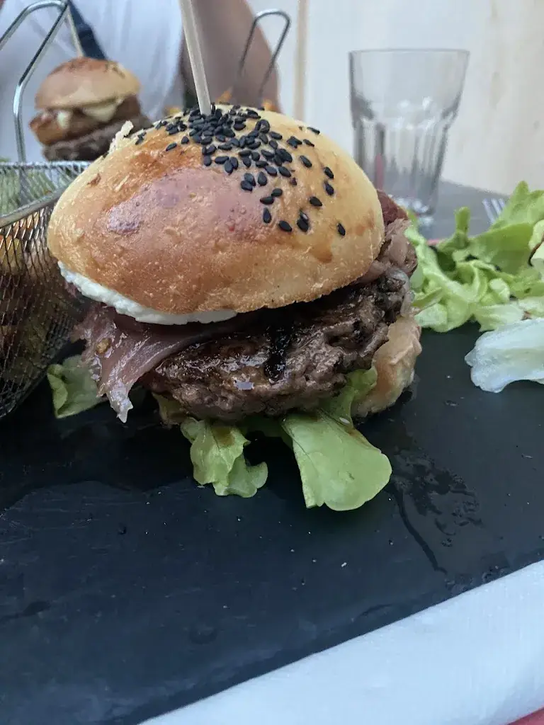 Linda Garcia_Le Pas’sage_Barjac_review