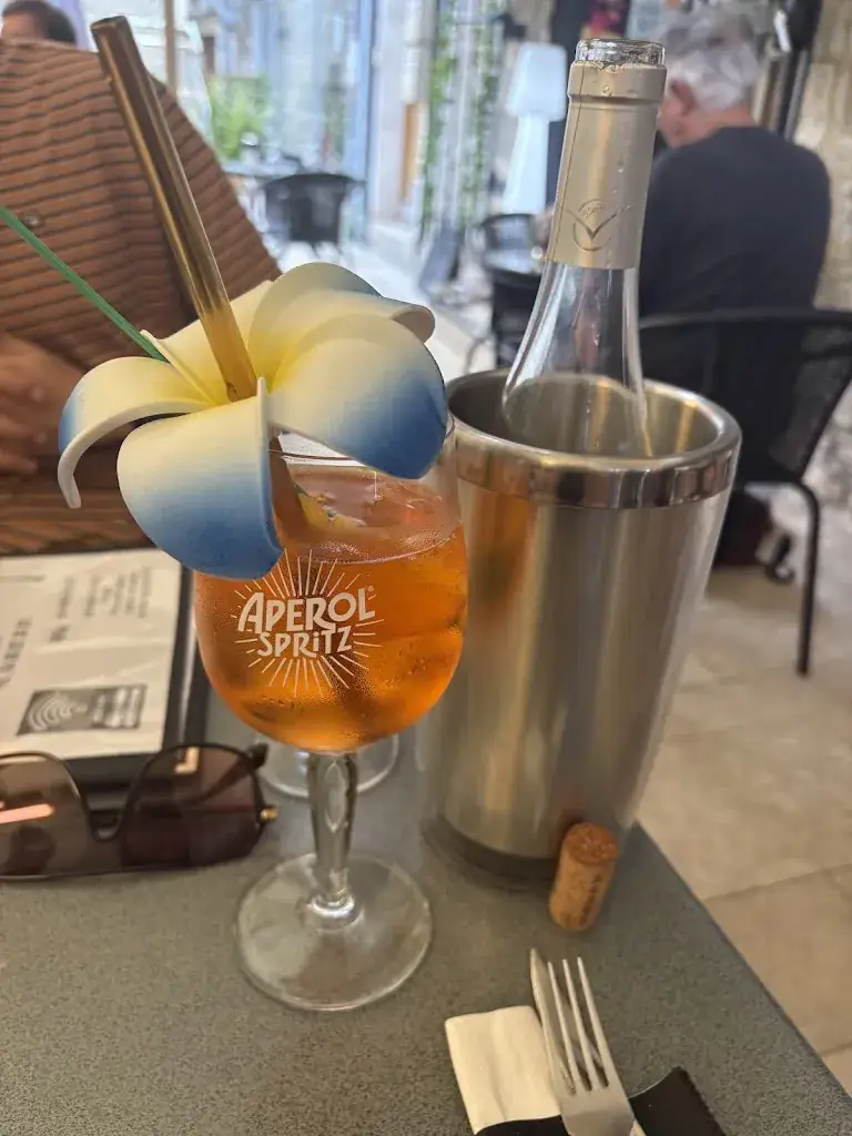 Merel van Dijk_Le Cosy Lounge_Barjac_review