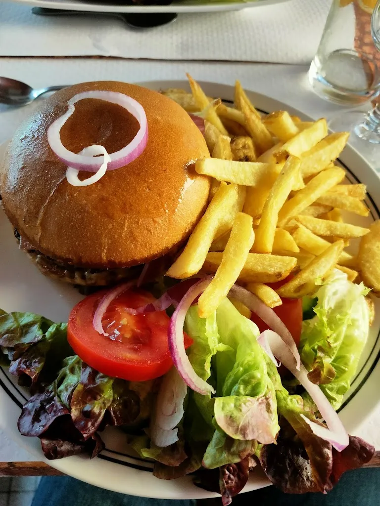 Marleen en Erik_Auberge de la Crouze_Ancizes-Comps_review