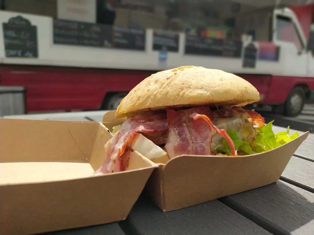 Aux mets locaux restaurant in Baraqueville