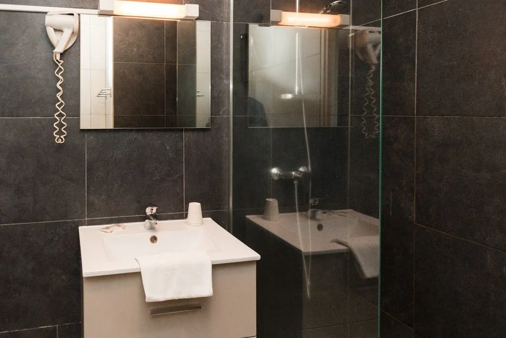 Hôtel Restaurant La Vieille Ferme_Ancizes-Comps_slider_image_3