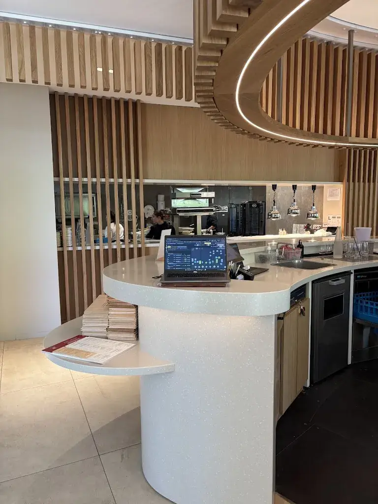 Emilie Aveiro_Restaurant Azalée_Baillargues_review