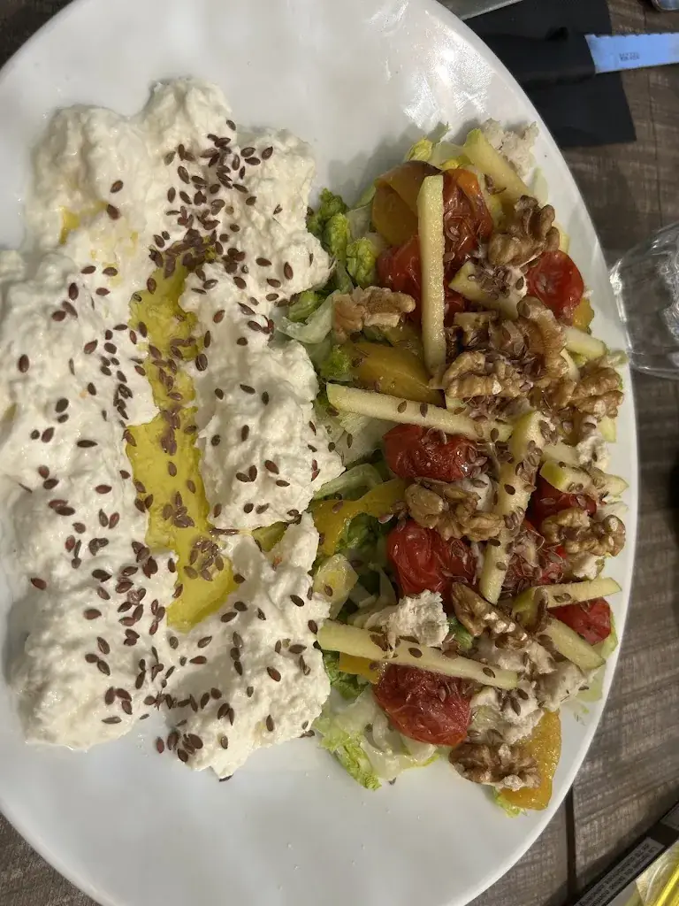 Miriam Kasri (Mya)_BG Castries_Castries_Bewertung