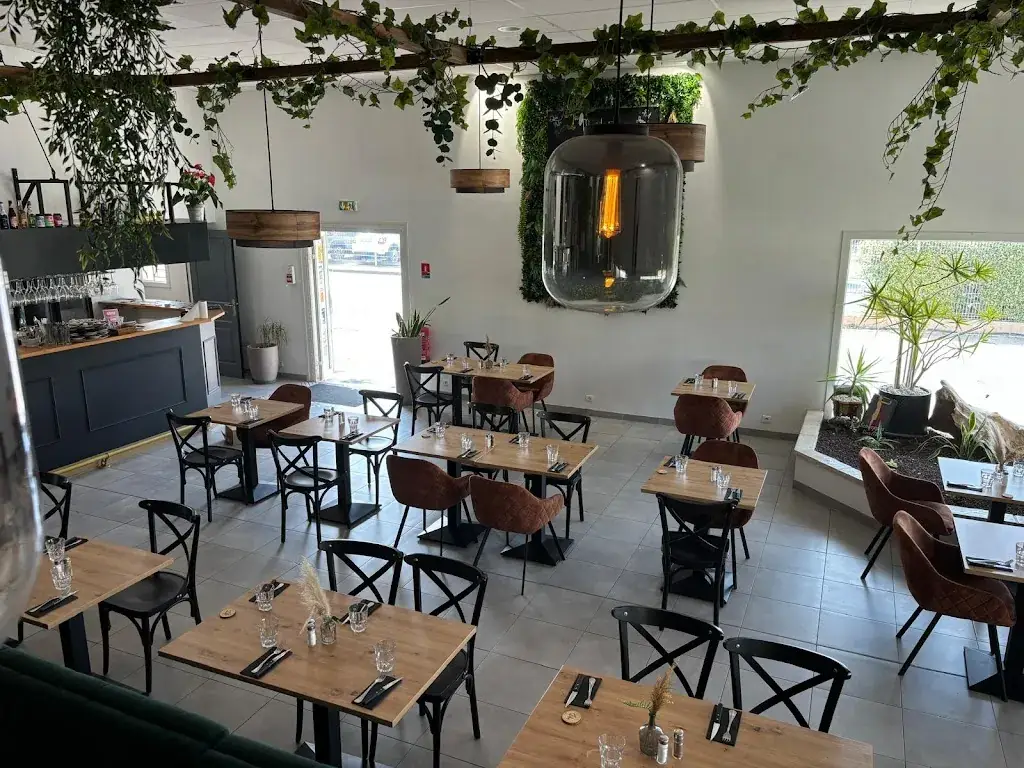 TRADITION restaurant in Mauguio