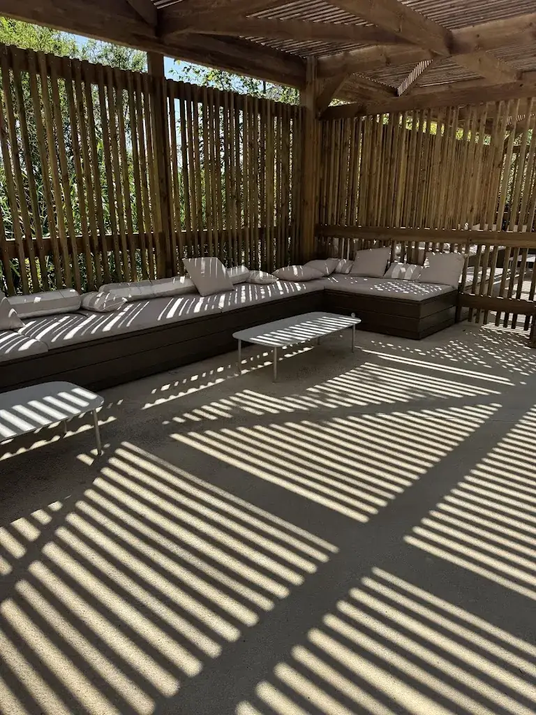 Diana Nedkova DECIBEL_Horizon Resort Massane_Baillargues_review