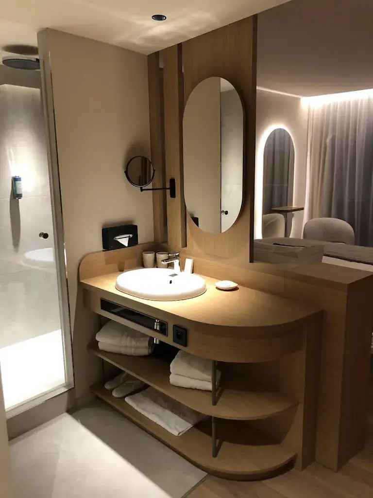 Federico Cossu_Horizon Resort Massane_Baillargues_review