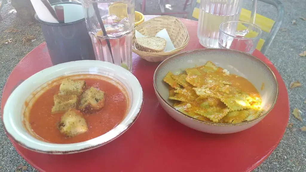 Stephanie Ilona Horvath_Auberge de Beaulieu_Lausanne_review