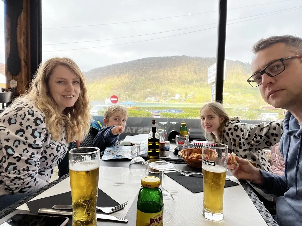 Neil Peet_Belle Rive_Charavines_review