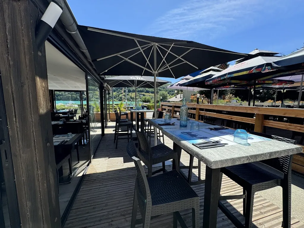 Belle Rive_Charavines_slider_image_1