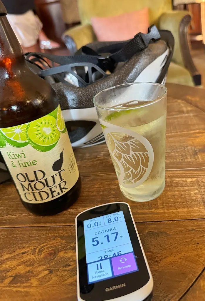 Menu_Monty's Inn_Kingdom_image_9