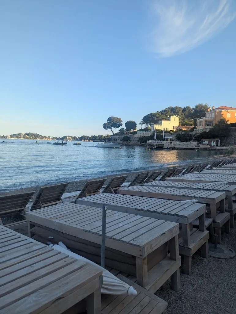Hannah C_Anao Plage_Beaulieu-sur-Mer_review