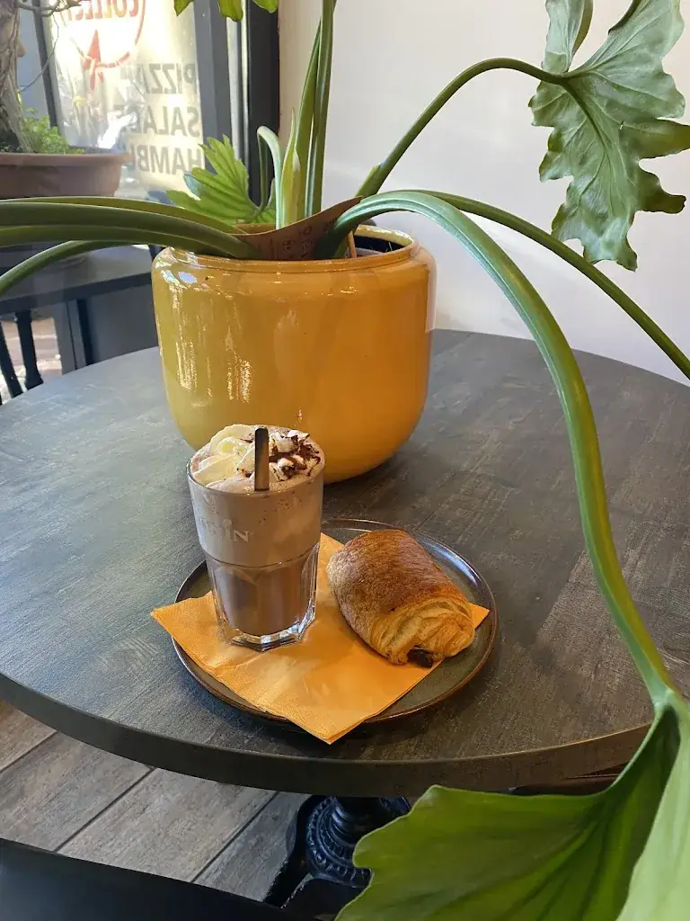 Le Pointu_Beaulieu-sur-Mer_slider_image_3