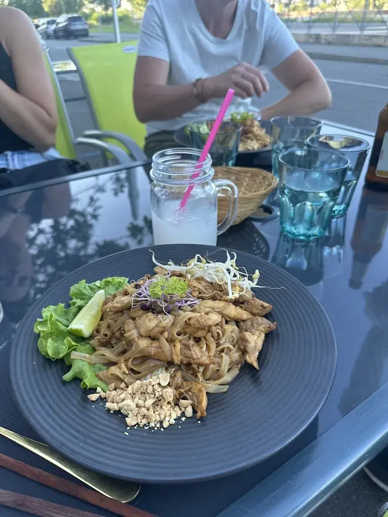 Angelika Burcin_BOTNA THAÏ & SUSHIS - BEAUZELLE_Beauzelle_review