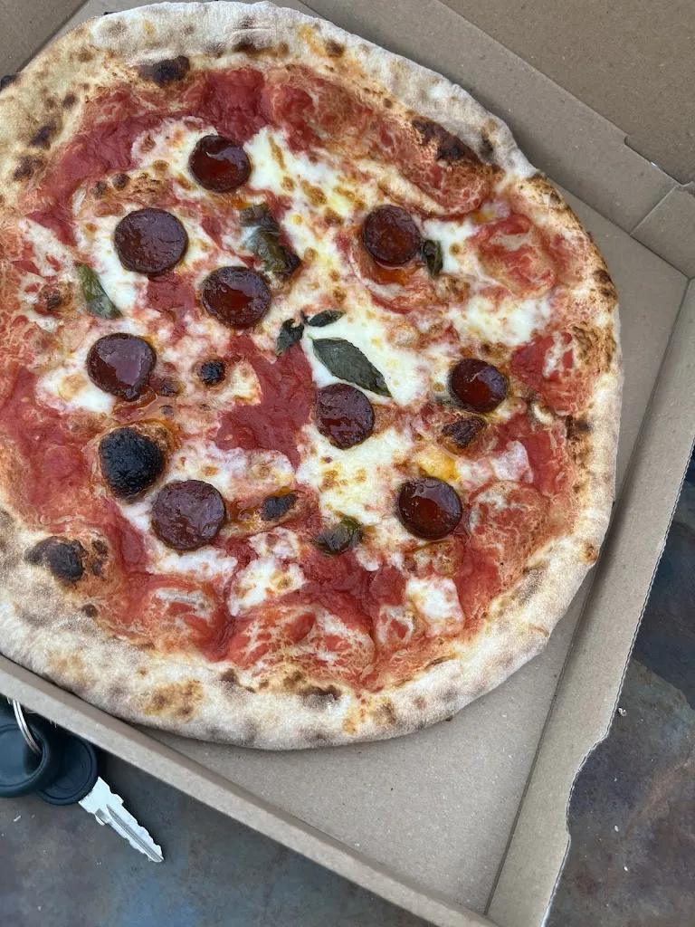 Fratelli Napoli restaurant in Beauvoisin