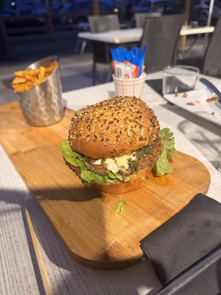 Du Nord au Sud Restaurant Beaucaire_Beaucaire_slider_image_3