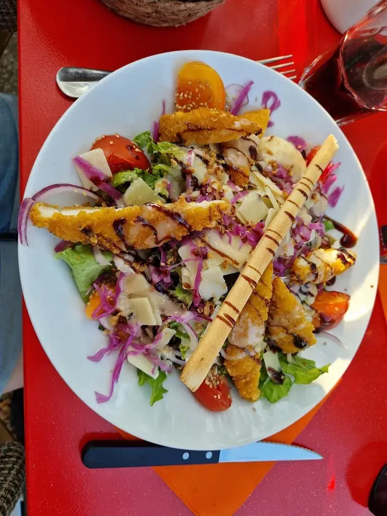 Leonie Bierhuizen-Turk_Les voiles_Beaucaire_review