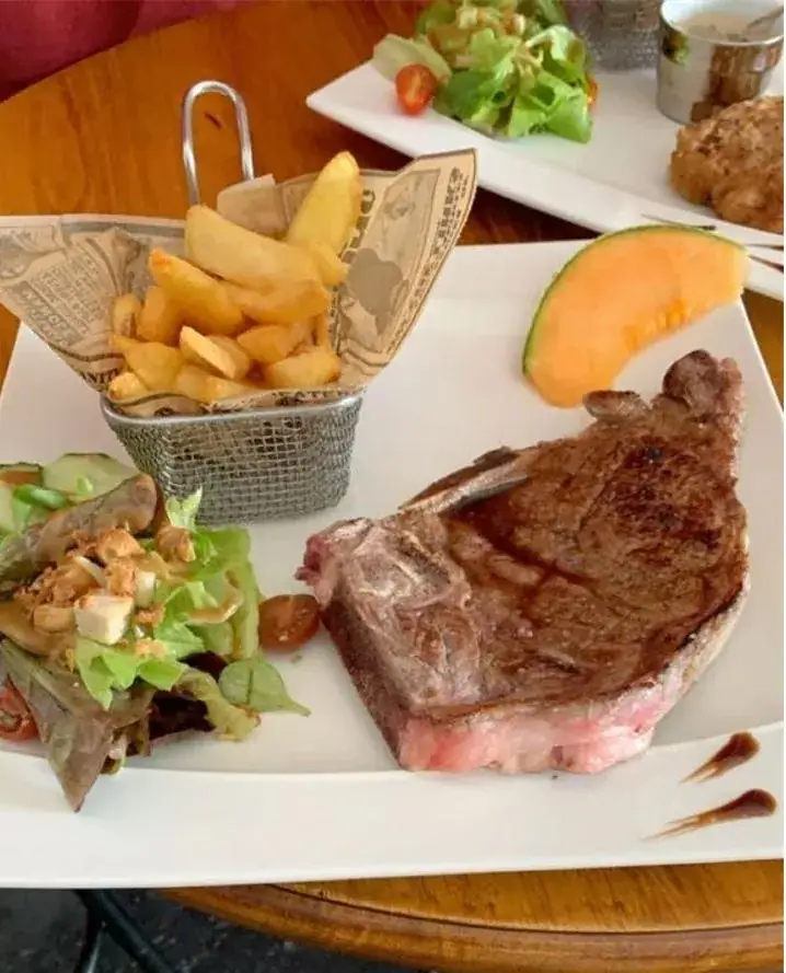 Gambetta Kfé_Beaucaire_slider_image_3