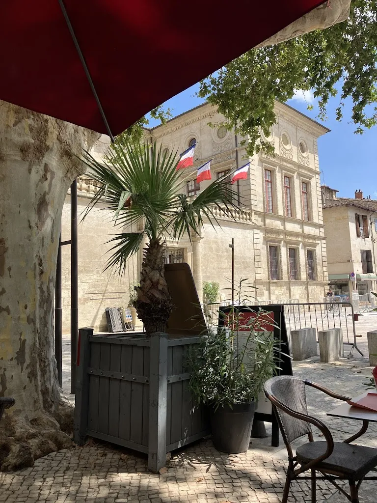 Café la Place_Beaucaire_slider_image_1