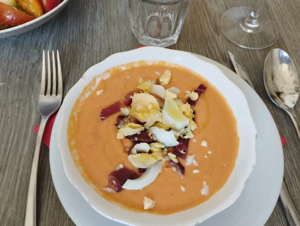 Rose RAMIREZ_La Cueva_Beaucaire_review