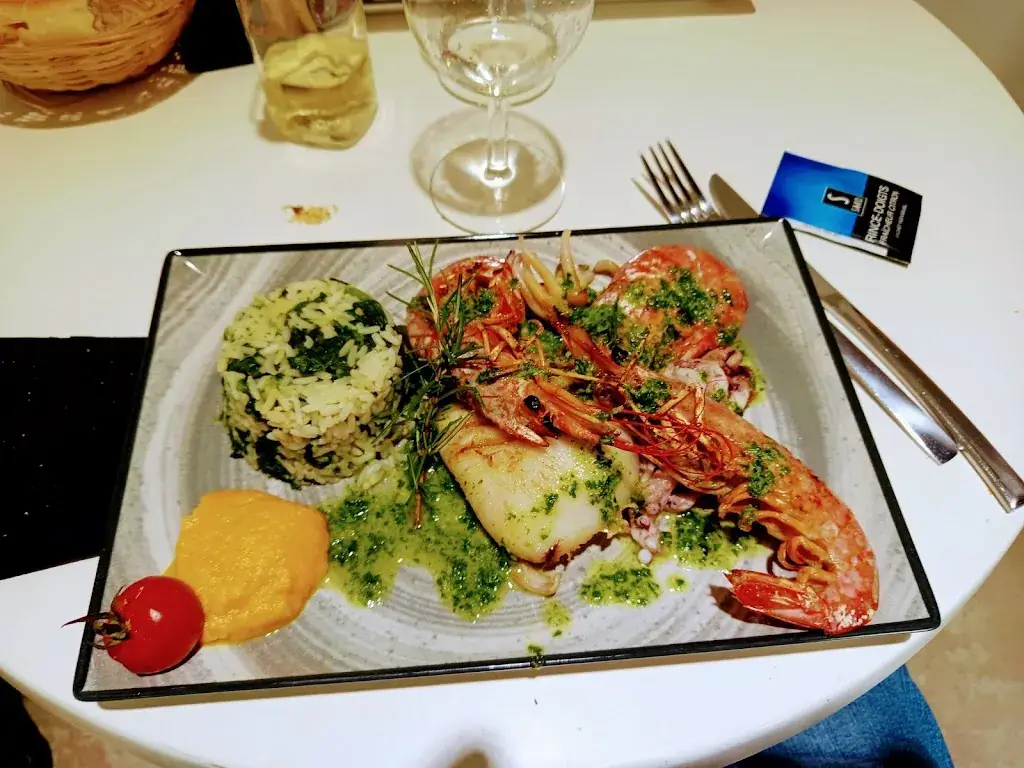 Bistrot des Arènes_Beaucaire_slider_image_2