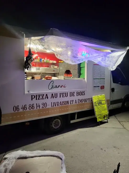 Gianni Pizza_Beaucaire_slider_image_2