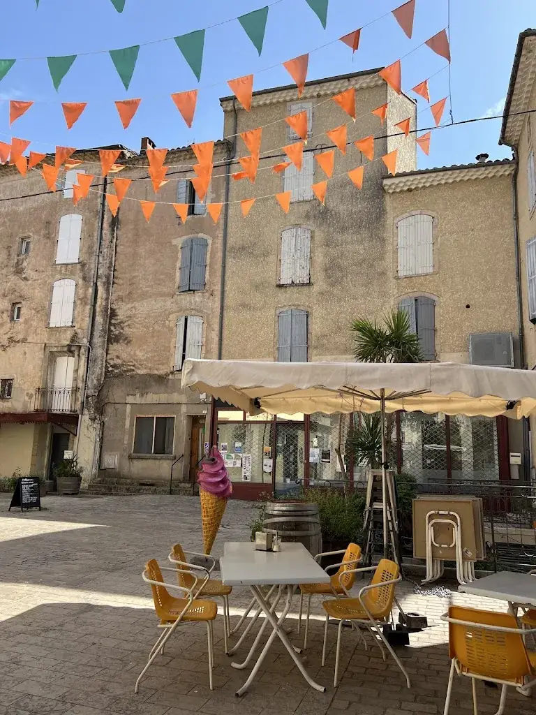 Magdalena Zalewska_Fabrique paysanne_Bédarieux_review