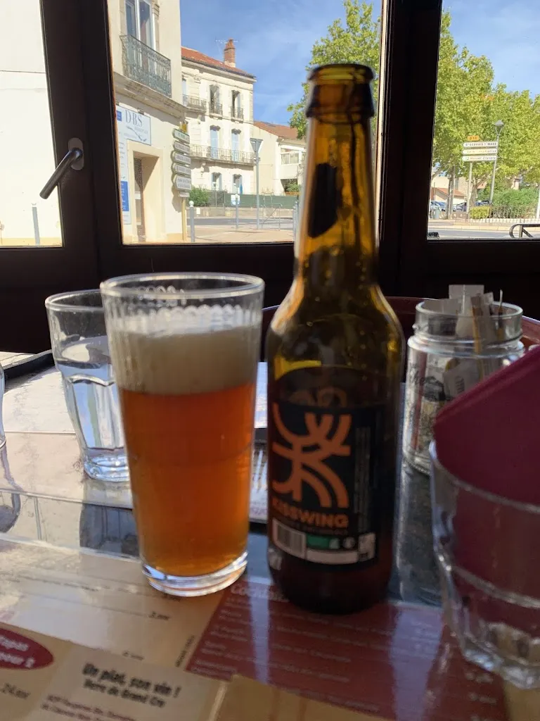 Fiona Hill_L Artichaud_Hérépian_review