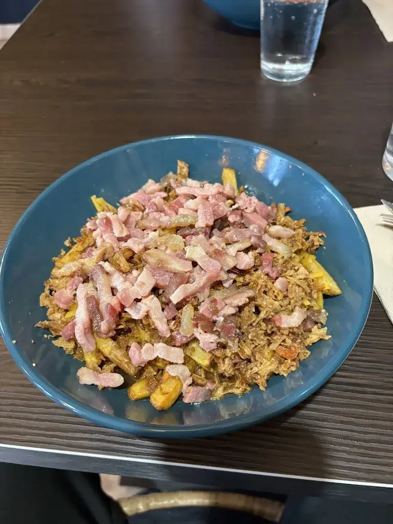 Demene Jeka_Au P'tit Robin_Roussillon_review