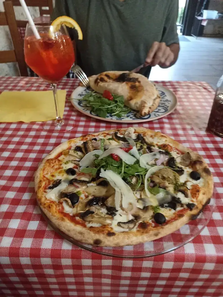 Sand Mzn (Sandmzn)_l'Ostello restaurant pizzeria_Bessan_review