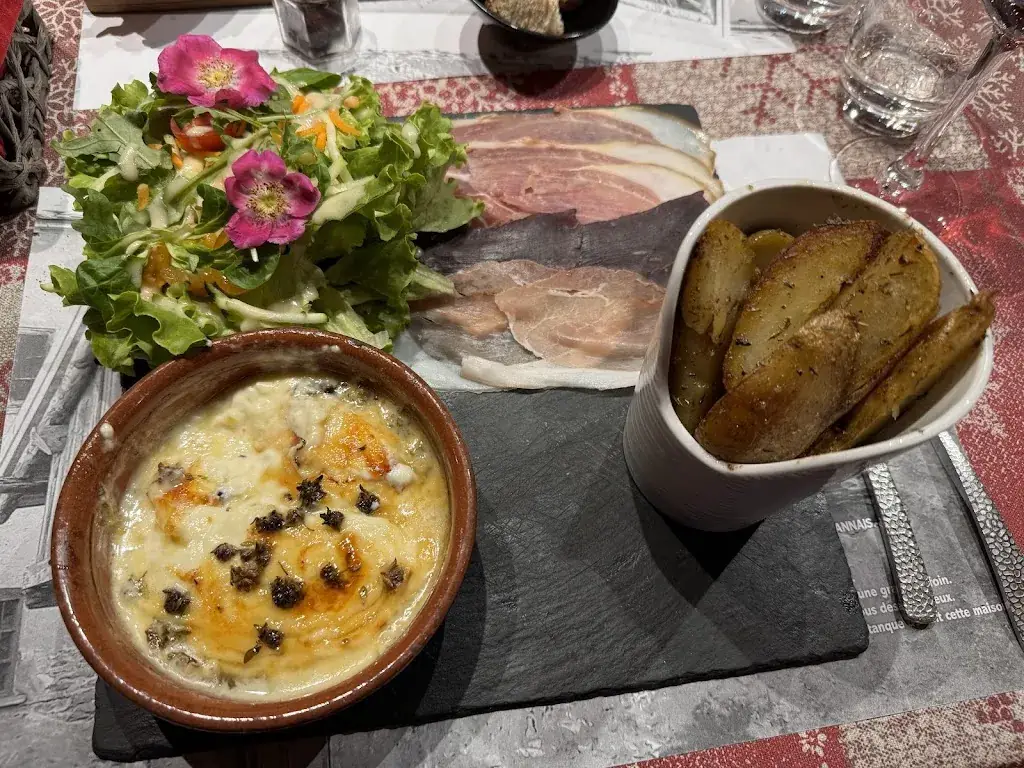 Francesco Ginestri_RESTAURANT LA LODZE_Bessans_review